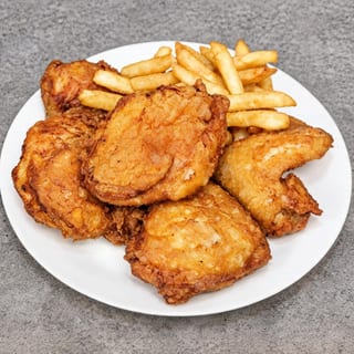 5 pc Chicken with Fries and Can Soda