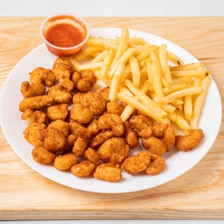 21 pc Shrimp Basket with Fries and Can Soda